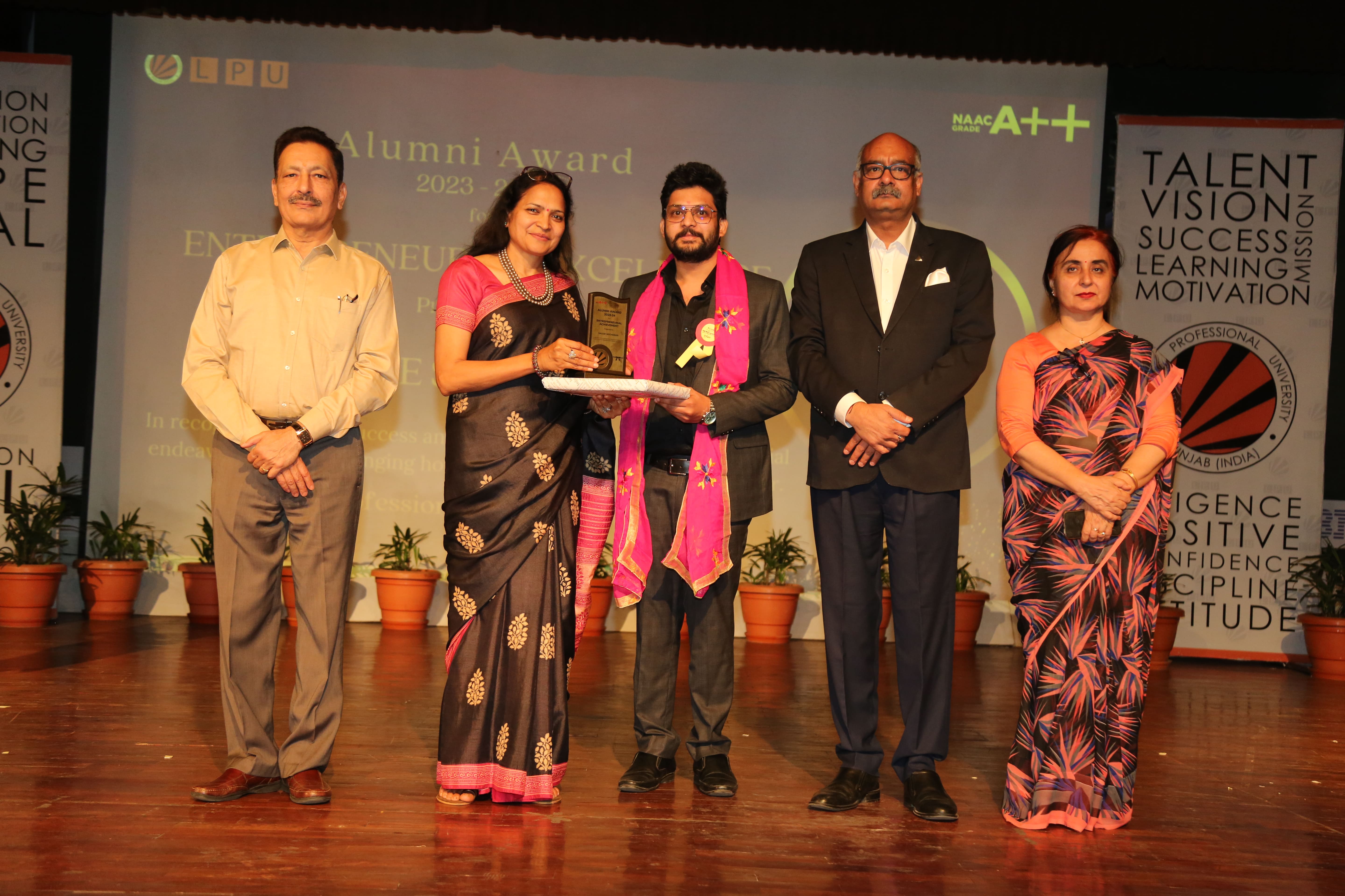 Entrepreneur Excellence Award